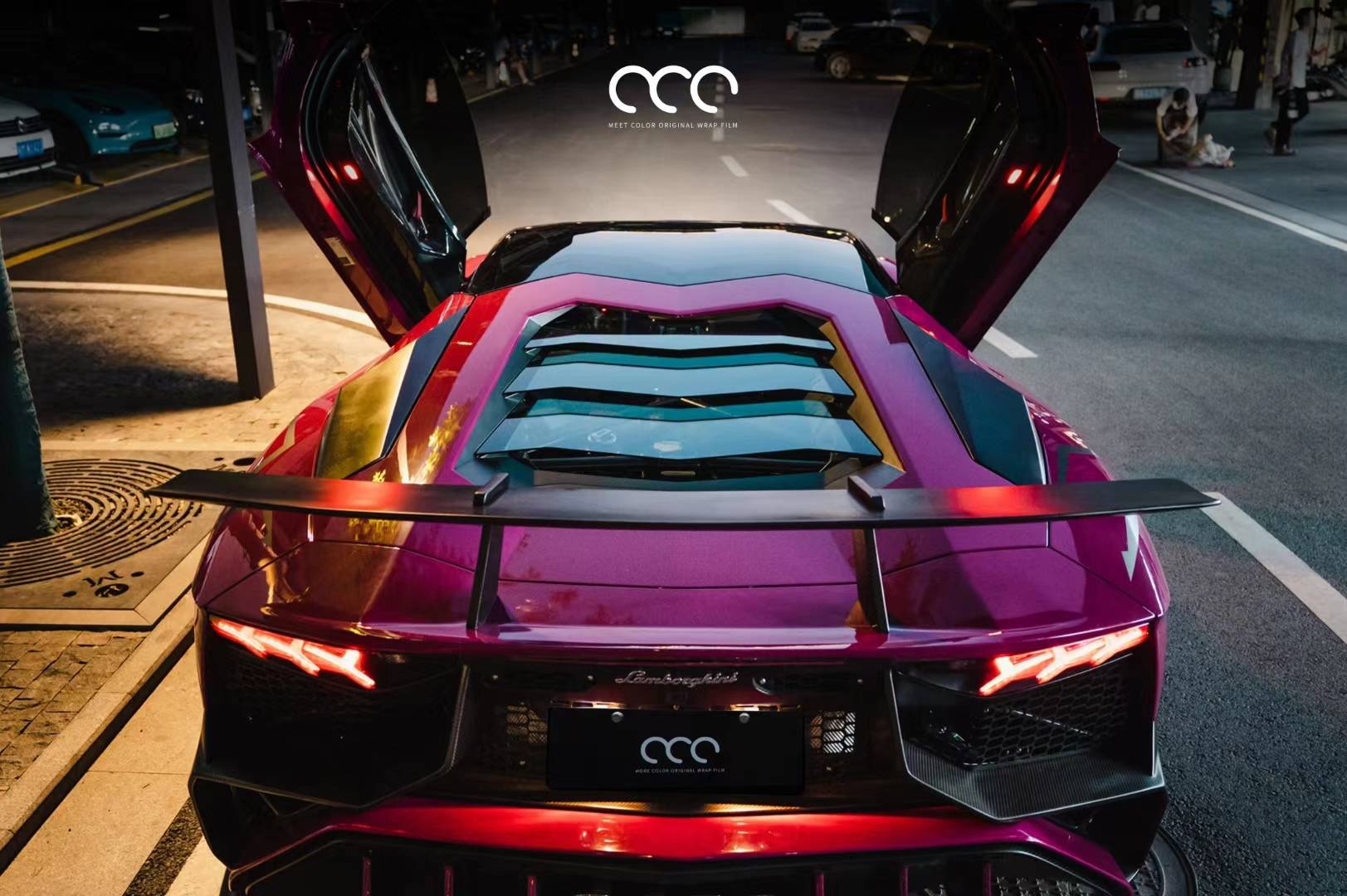 兰博基尼aventador漫彩改色膜星光宝石红,个性精致