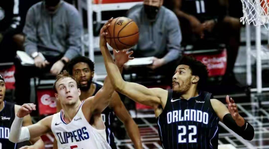 两年仅打49场比赛,才28岁太脆了_奥托·波特_底薪_左脚