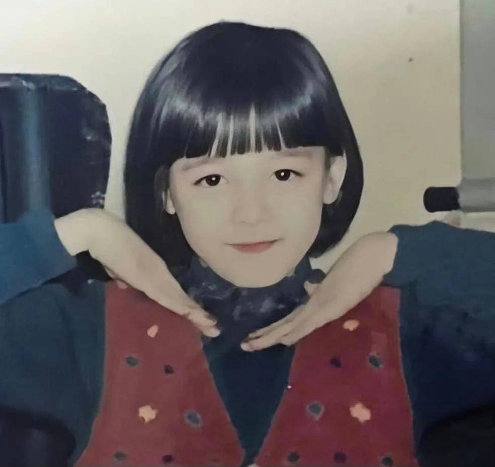 儿童节发一波明星童年照,看看你能认出来是哪位吗?