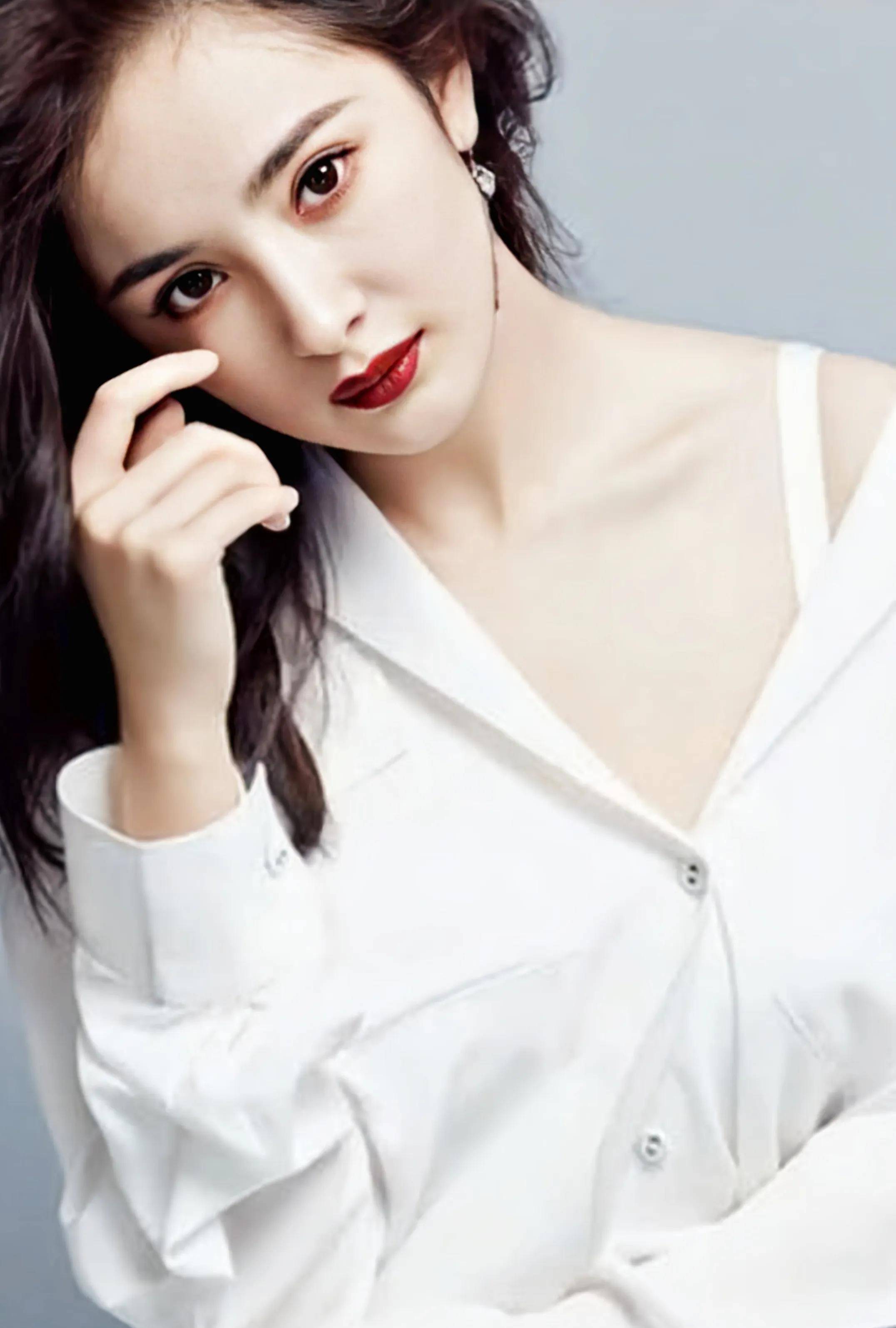 风华绝代的杨幂,影视剧排行第一美人,高清写真美图到底有多撩人_紫曦