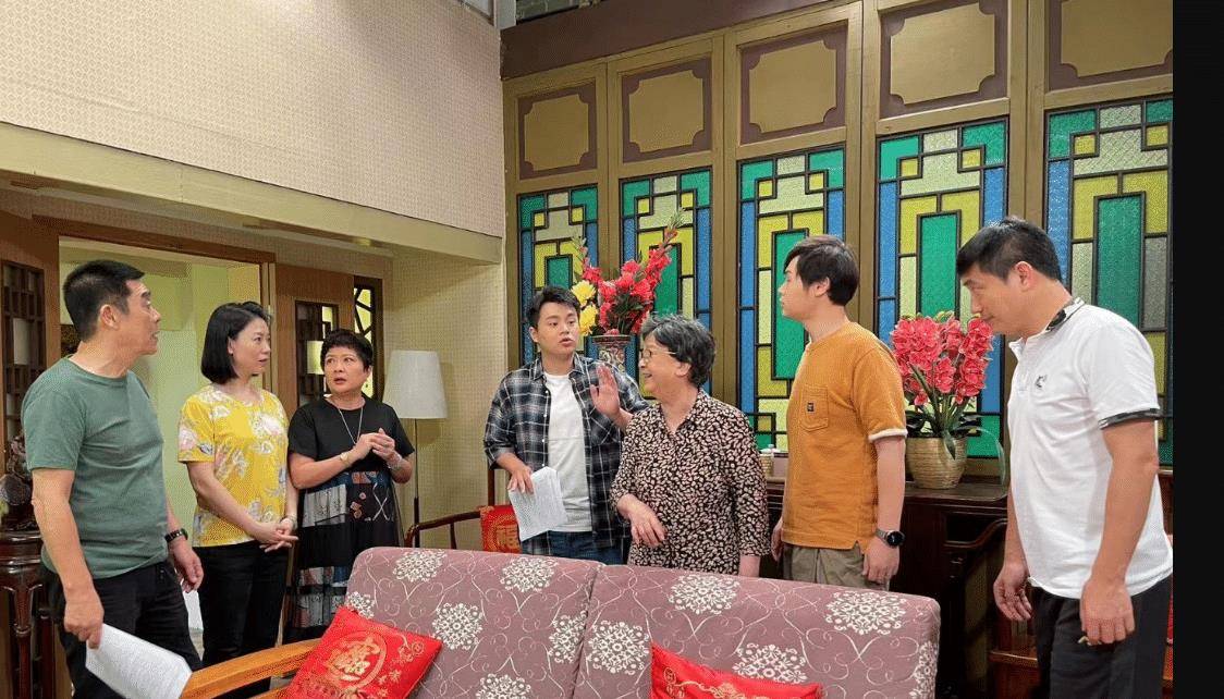 康祈宗去世17周年,康天庥再次回归康家,康家四孙仅剩他坚持下来_罗