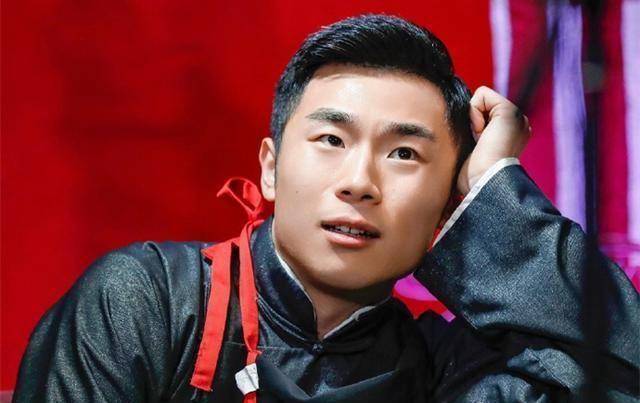 守艺人发布德云兄弟团动态图,栾云平孟鹤堂都在,唯独缺少张九南_变动