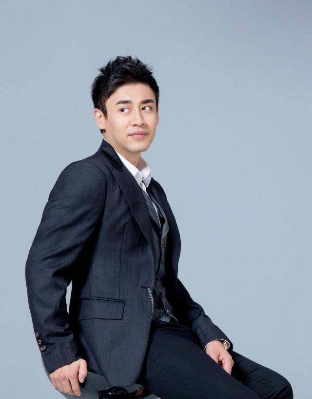 少年派:裴音真的恋爱了,居然当着儿子的面毫不掩饰对蒋煜文的爱_钱