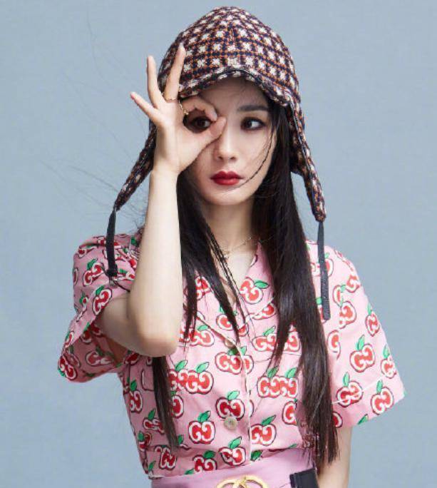 杨幂拍大片穿gucci太廉价!