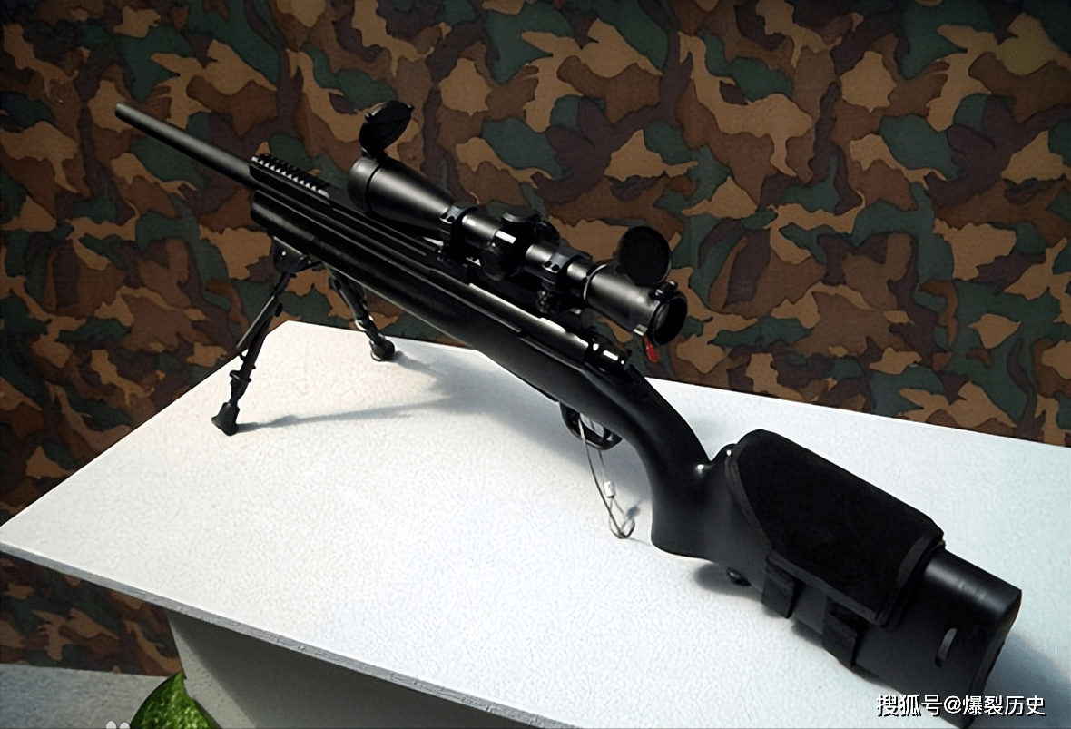 t93狙击步枪是由台湾联勤205厂仿制m24狙击步枪生产的7
