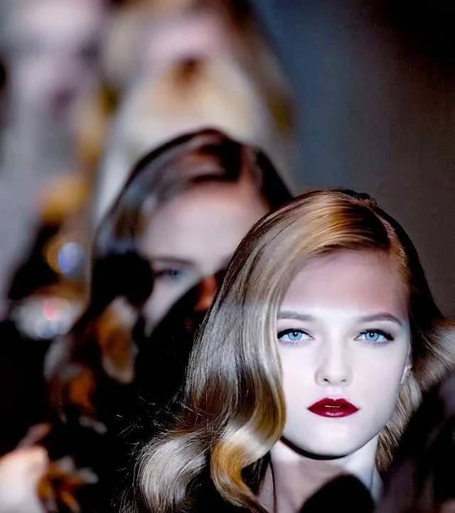 她是俄版刘亦菲,七年两嫁豪门,顶着超大眼袋依然美丽动人_vlada_仙女