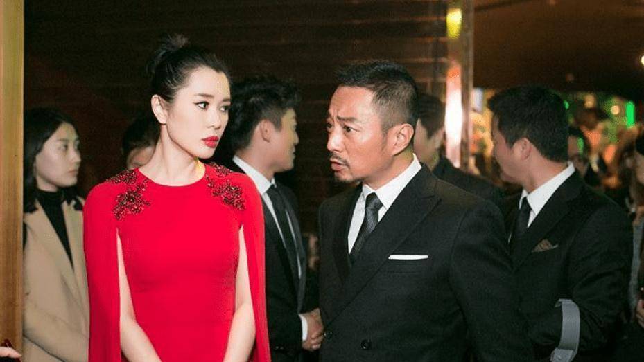 她十年拿8个影后,章子怡说不认识她,徐峥怒怼:她是真正的演员_余男