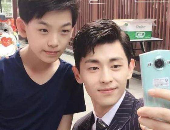 色生香》中"宁致远"的童年时期,还有《因为遇见你》中的儿时"李云恺"