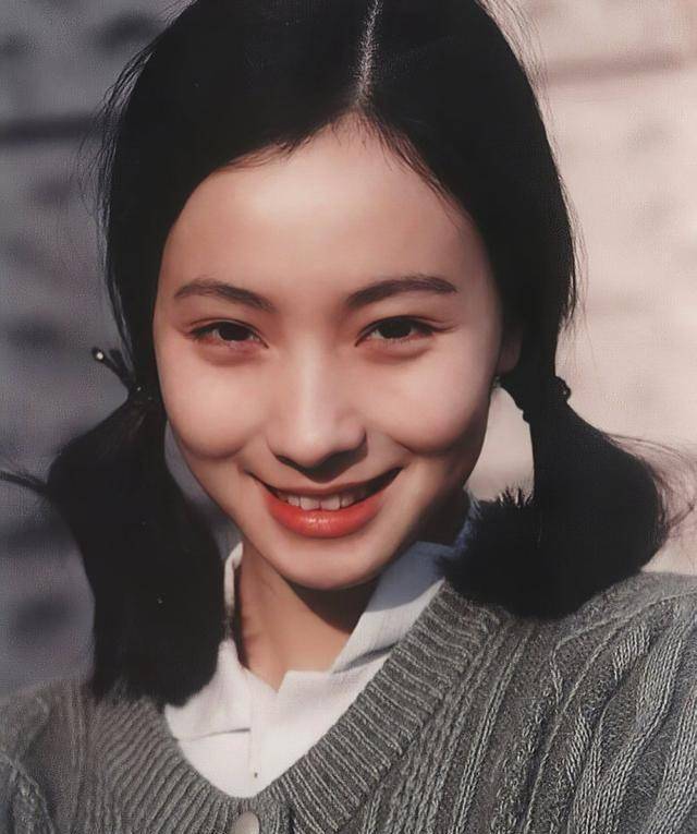 陶虹!她的笑容就似人间的水蜜桃_眼睛_少女_灵气