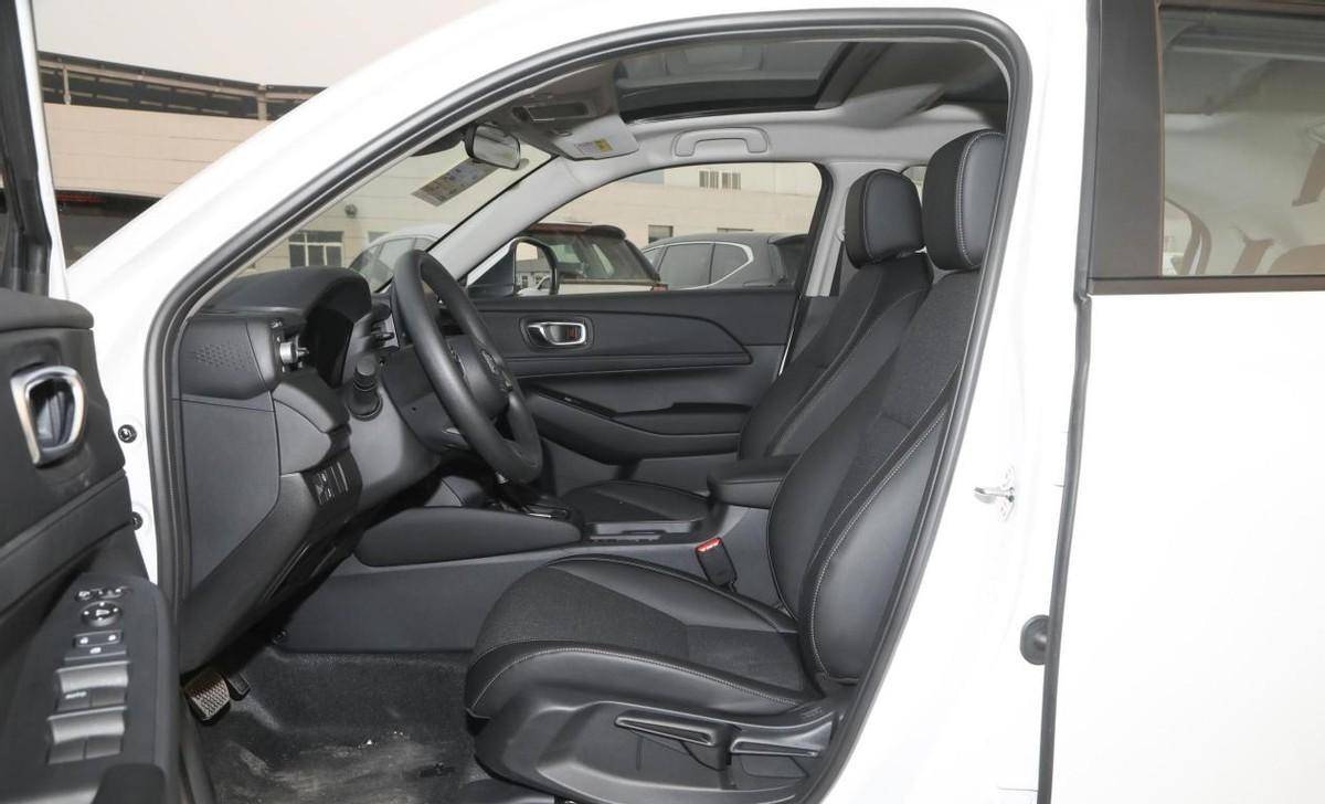 5l动力平顺,轴距2610mm,解析2023款本田缤智_搜狐汽车_搜狐网