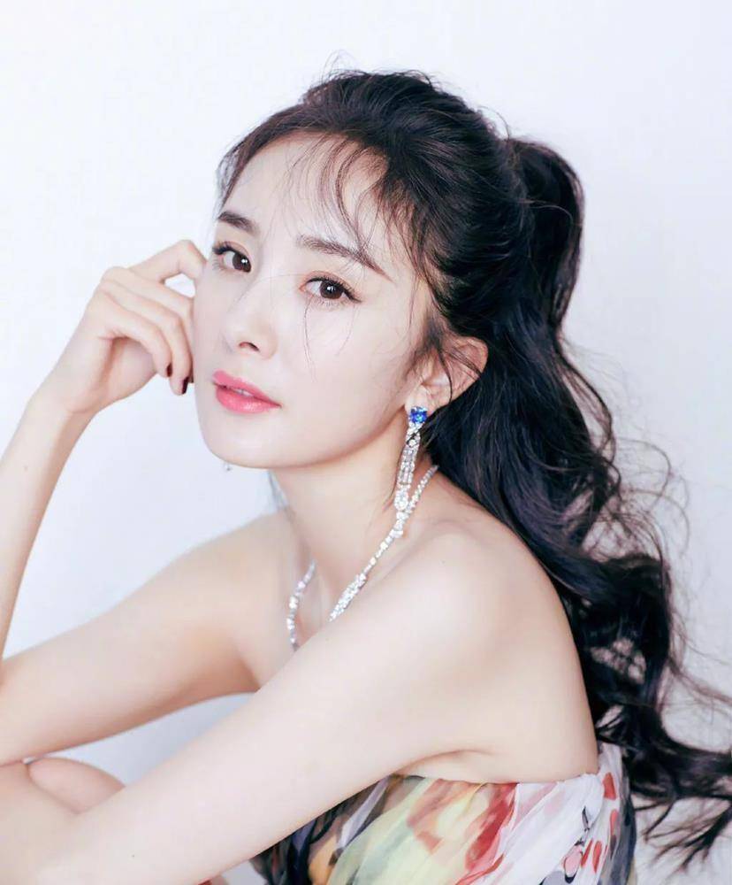 网友将魏大勋简介篡改,故意将杨幂填写为女友,粉丝:魏没热度了?