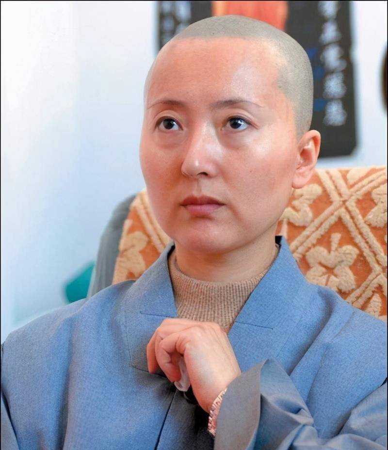 "林妹妹"陈晓旭:一生未能走出林黛玉的阴影,患癌病逝前出家了_陈强