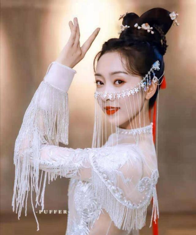肖战最好的"师姐",参加《浪姐2》,唱跳优势明显,期待!_宣璐_姐姐_节目