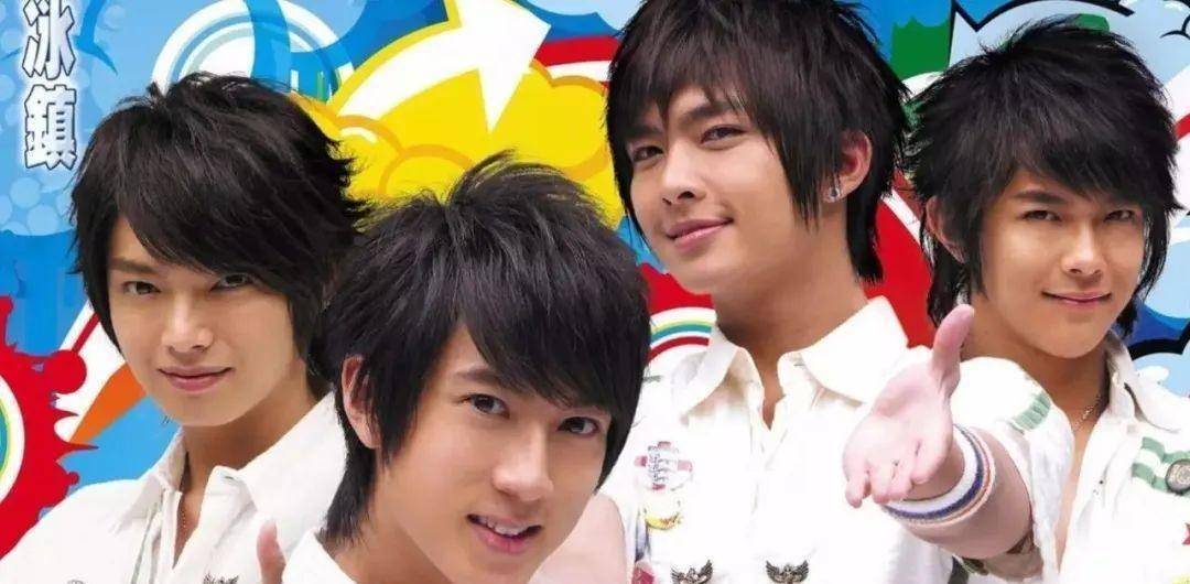 组合四个人每一个人都很红,队长吴尊就更不用多说了,演的偶像剧一部比