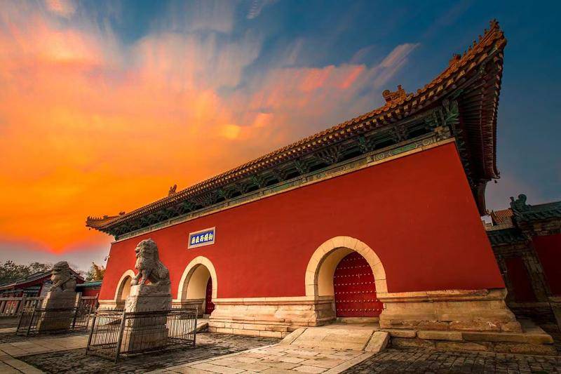 滔滔渭水河畔有一处神仙思恋乡,流传着美丽的爱情佳话,被誉为 "宝莲灯