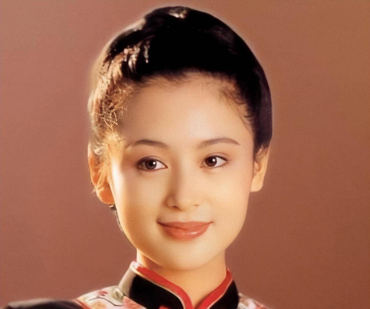 盘点7位烙印在影视圈的美人:陈红大家闺秀,王祖贤千姿百媚_秦岚_小林