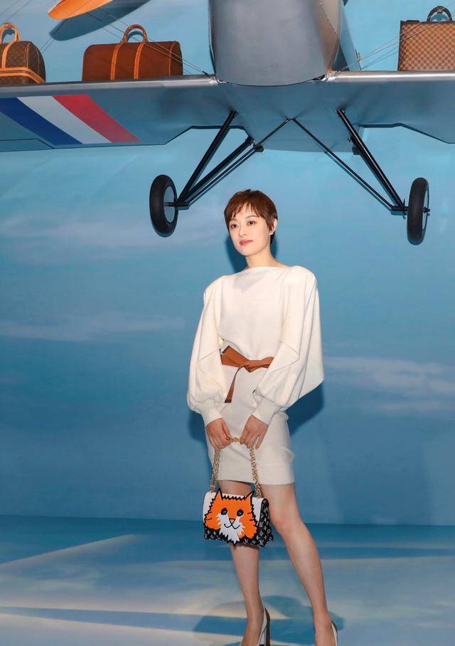 娘娘孙俪不一般,"水桶裙"穿出御姐范儿,邓超眼光真毒_气质_的设计