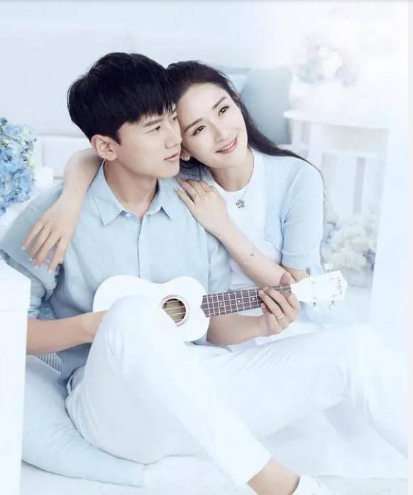 谢娜生日张杰3字告白,晒2人亲密照,跳跳俏俏暴风抽高,气质超像_母亲