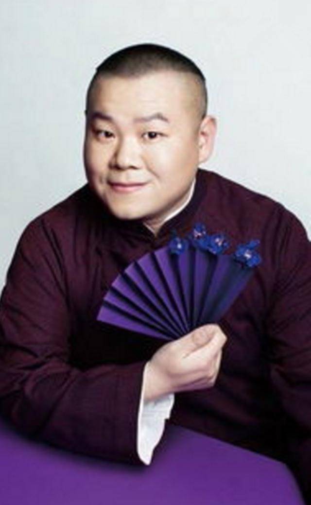 在这里我们简单的介绍一下岳云鹏,八五年河南生人现在是德云社的年轻