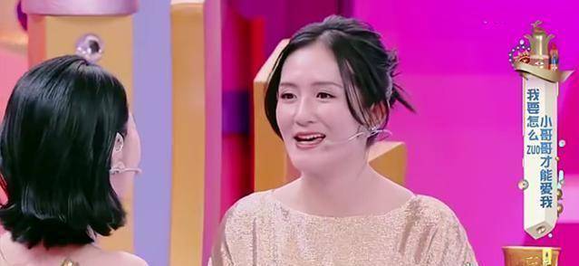 谢娜晒"九妹"演出照,撞脸赵丽颖,网友:我看到的版本不一样_美貌_个性