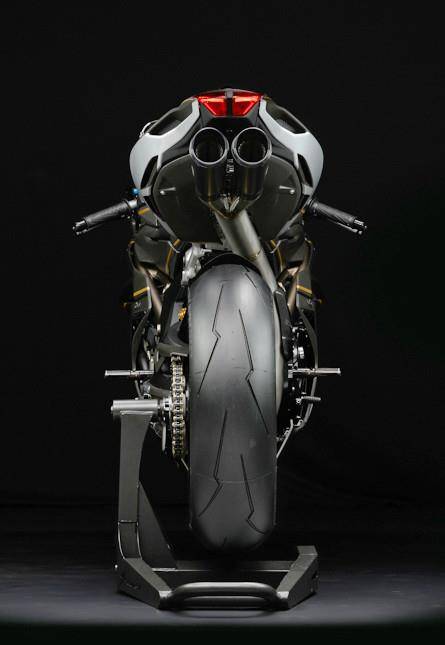 带205马力卖300万元,成最贵量产摩托,国内限2辆_奥古斯塔_车型