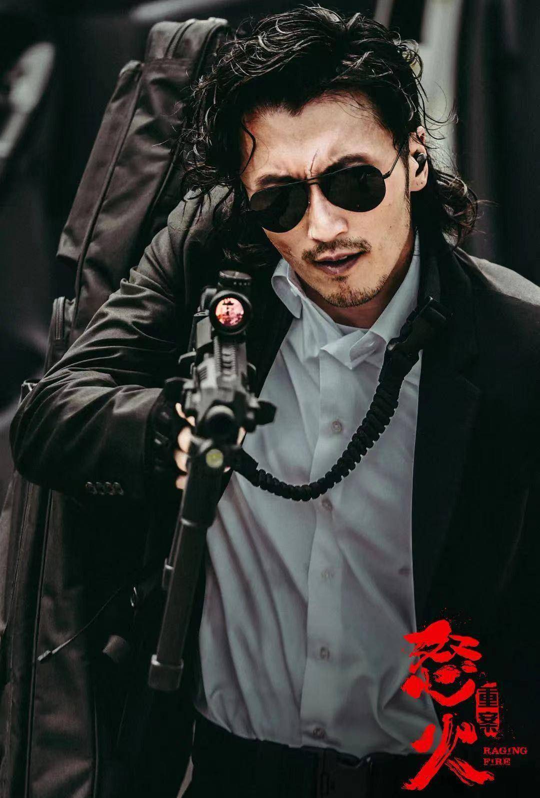 谢霆锋:22岁因顶包案锒铛不听话,如今成人生赢家_电影_专辑_年代