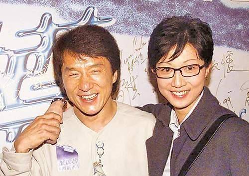 亚洲小姐冠军吴绮莉:曾插足梅艳芳恋情,未婚却为成龙生下一女_因为