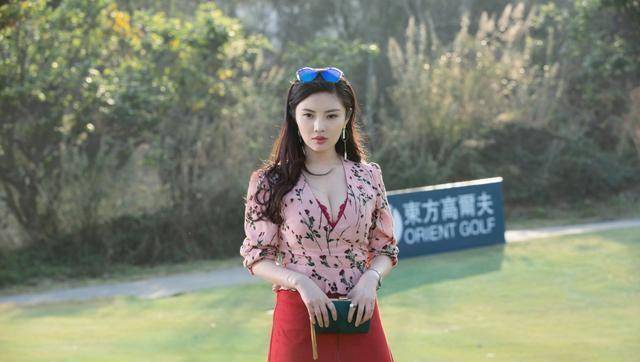 徐冬冬,那个在《西虹市首富》里甩辫子的姑娘_沈腾_王多鱼_电影