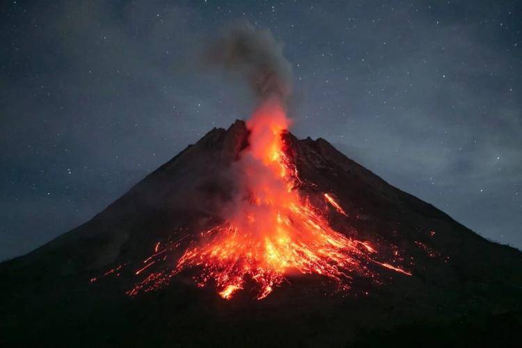 火山岩浆发电厂图片