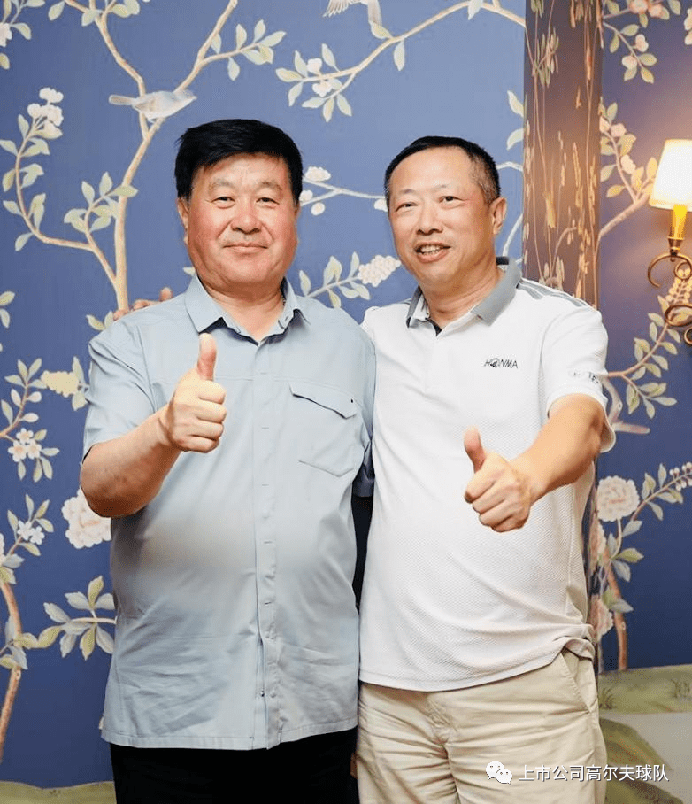 汇通建设集团股份有限公司(603176)董事长张忠强(左)珠海市汇垠德擎