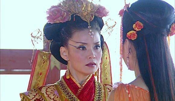 请问《欢天喜地七仙女》是什么“挑染爱好者”的大聚会吗？