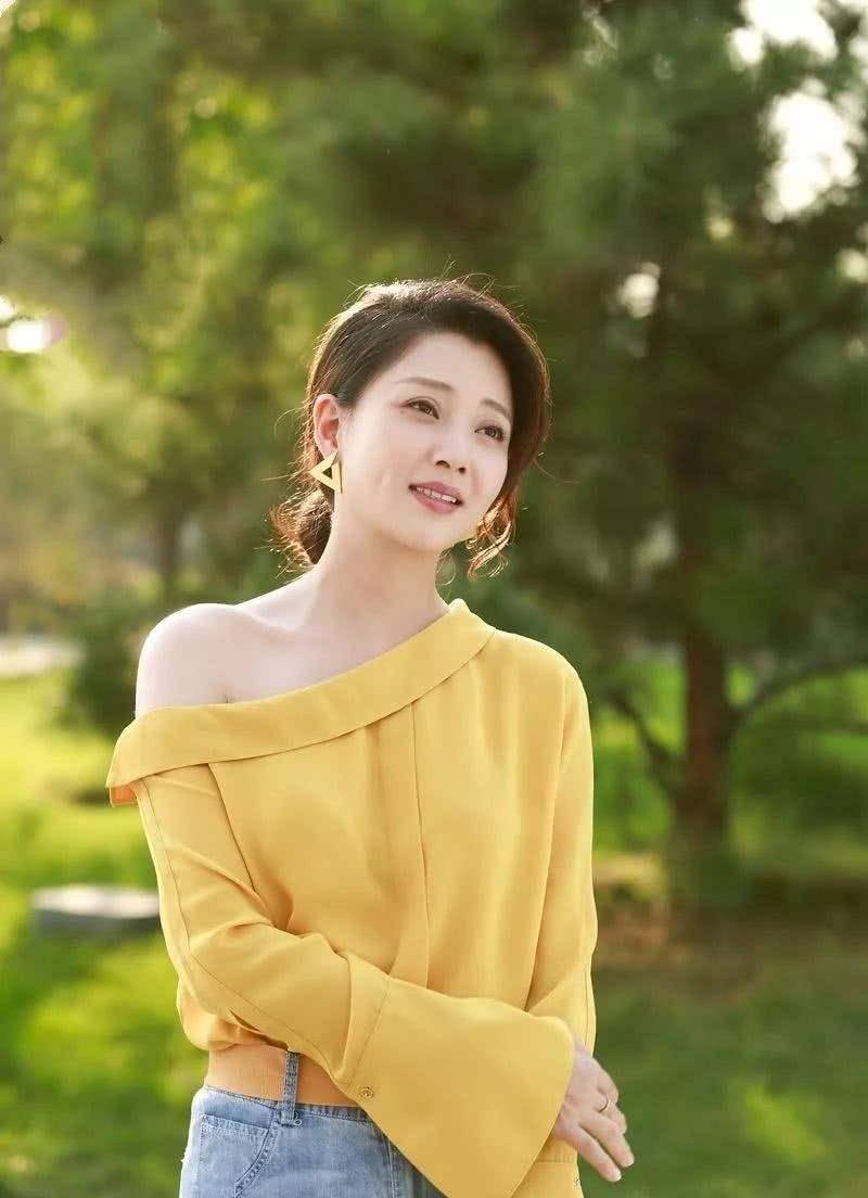 殷桃:年轻时出演杨玉环,却不结婚不生孩子,今40岁甜的像个水蜜桃_明星