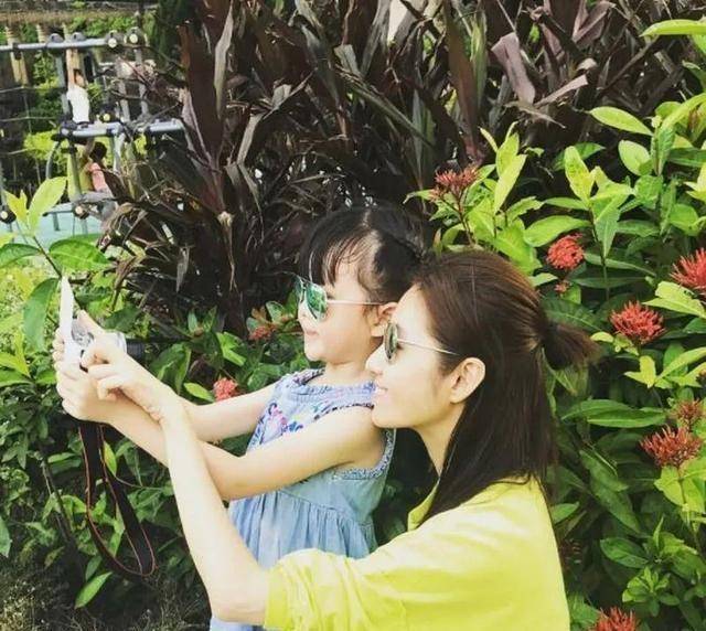 tvb女星陈自瑶和女儿为患癌前同事捐款,并不认识对方_陈积荣_王浩信