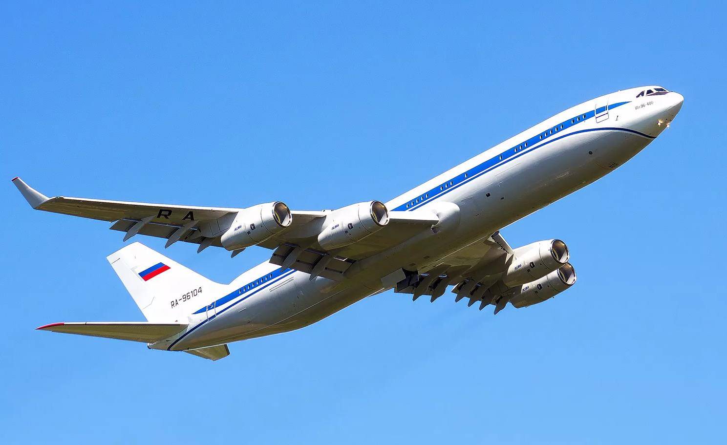 伊尔-96-400m现身,配置ps-90发动机,继承前款优势特征_飞机_机身_喷气
