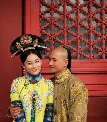 总共8个人,2人是皇后_儿子_赫舍里氏_成嫔