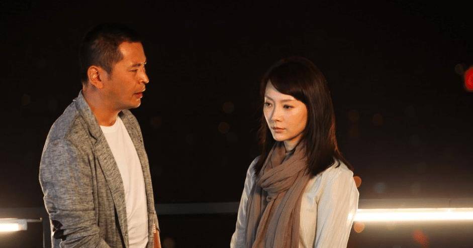 他误打误撞走上演艺路,24岁成名,39岁结婚生子后成恋家好男人_王亚楠