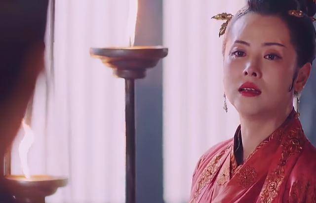 一句话,让长歌甘愿葬身火海,阿诗勒隼自此再无所爱_李长歌_母亲_伤害