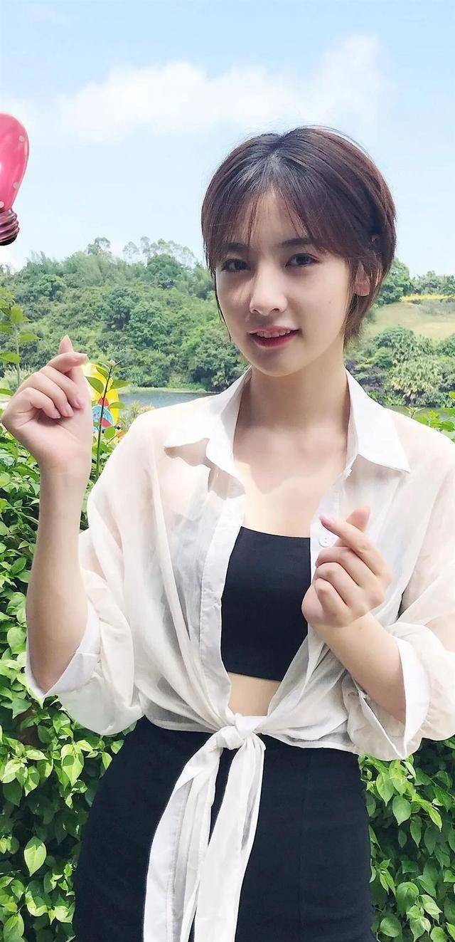 赵粤,可甜可盐的宝藏女孩_成功_苗条身材_组合