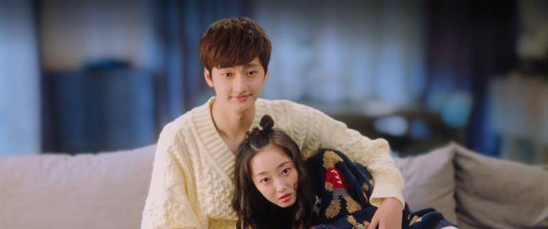 出演过很多作品,经验非常丰富,流量方面也算是上层的,而且年龄比刘特