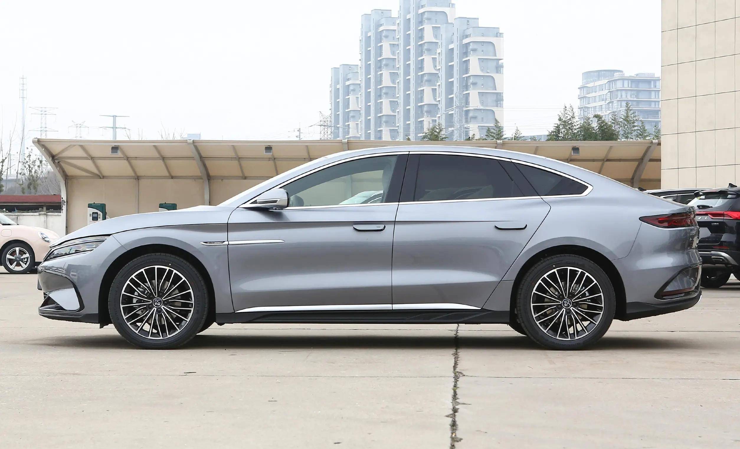 98万起,五月销量位居同类型第十名!评测比亚迪汉ev!_搜狐汽车_搜狐网