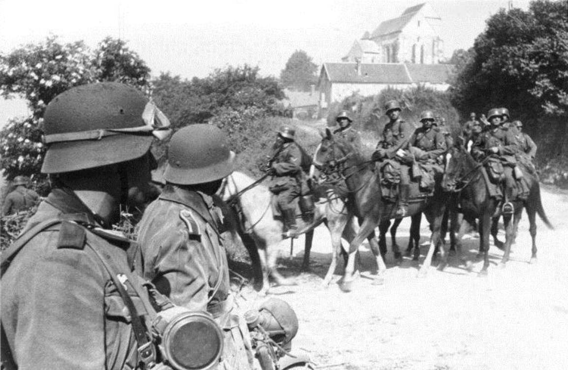 德国进攻法国旧照:只42天欧洲陆军大国覆灭,连德国人都感到意外