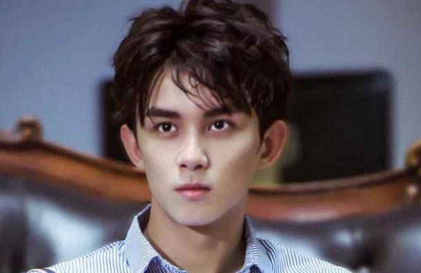 吴磊是童星出道,他长相高大帅气,现在也开始拍摄感情戏了_策划_年龄