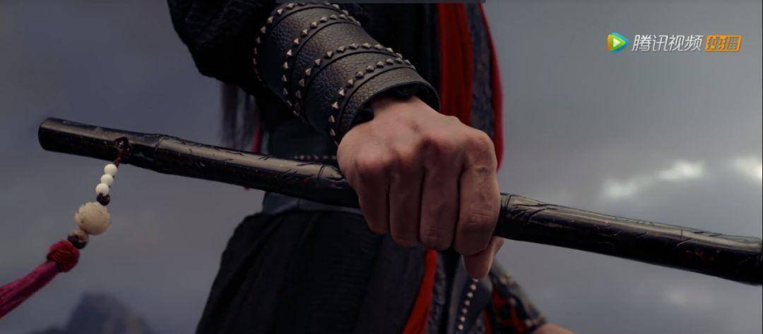 魏无羡的剑名叫?a.岁华c.避尘b.陈情d.