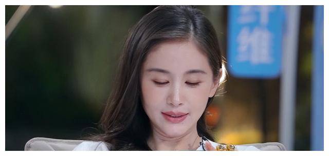 偶遇王子文前任,分手后的吴永恩发腮变老,现身火车站状态低迷_王志文