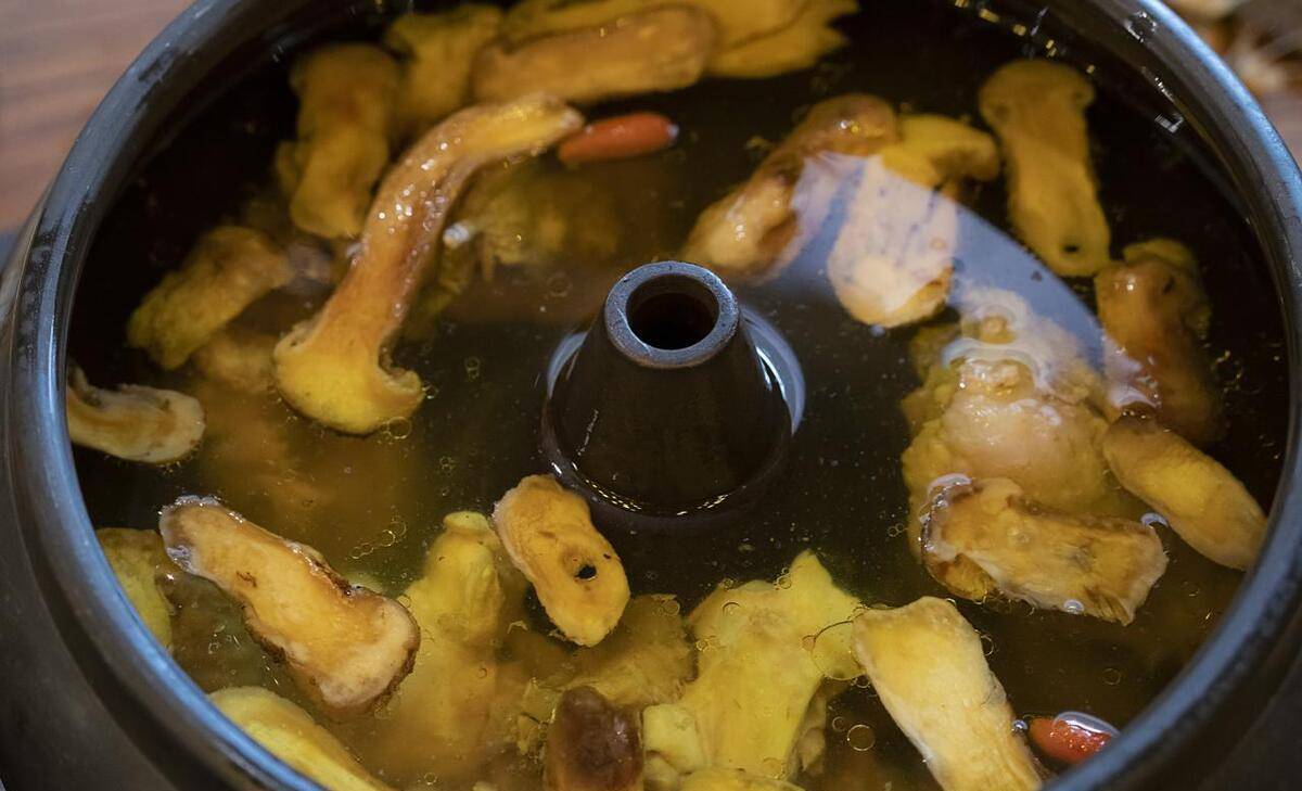 建水的人文风情:一次深入了解云南的旅程_燕窝_燕子_节日