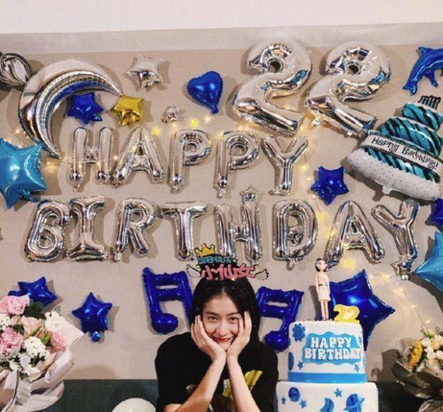 张雪迎晒庆生美照,布置的超级浪漫,网友:难道有男朋友了?