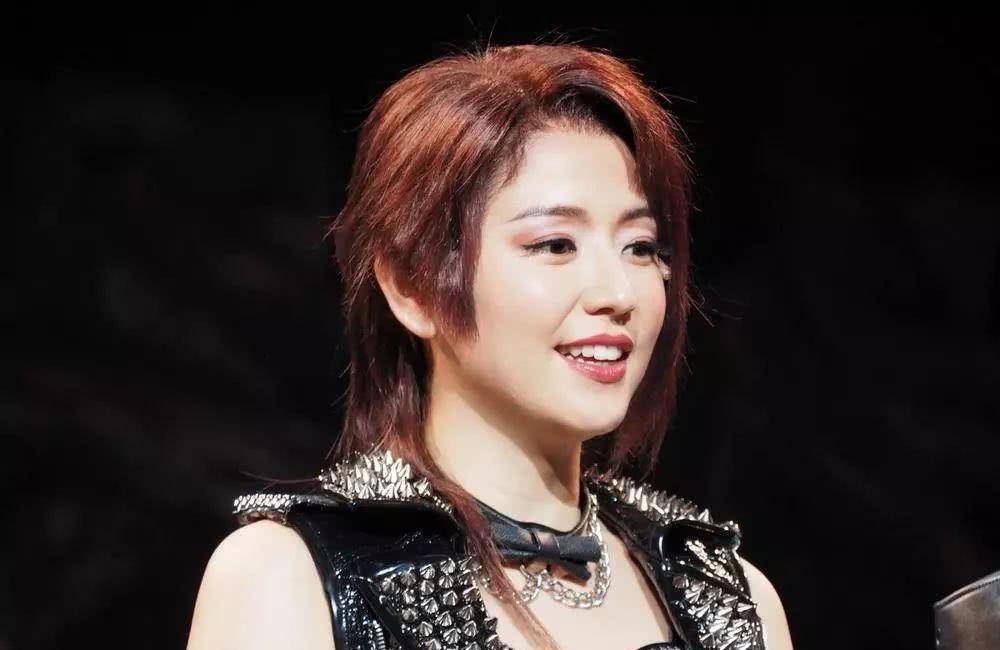 这是长泽雅美?曾是新垣结衣死敌,任性身材本人,如今变这样?