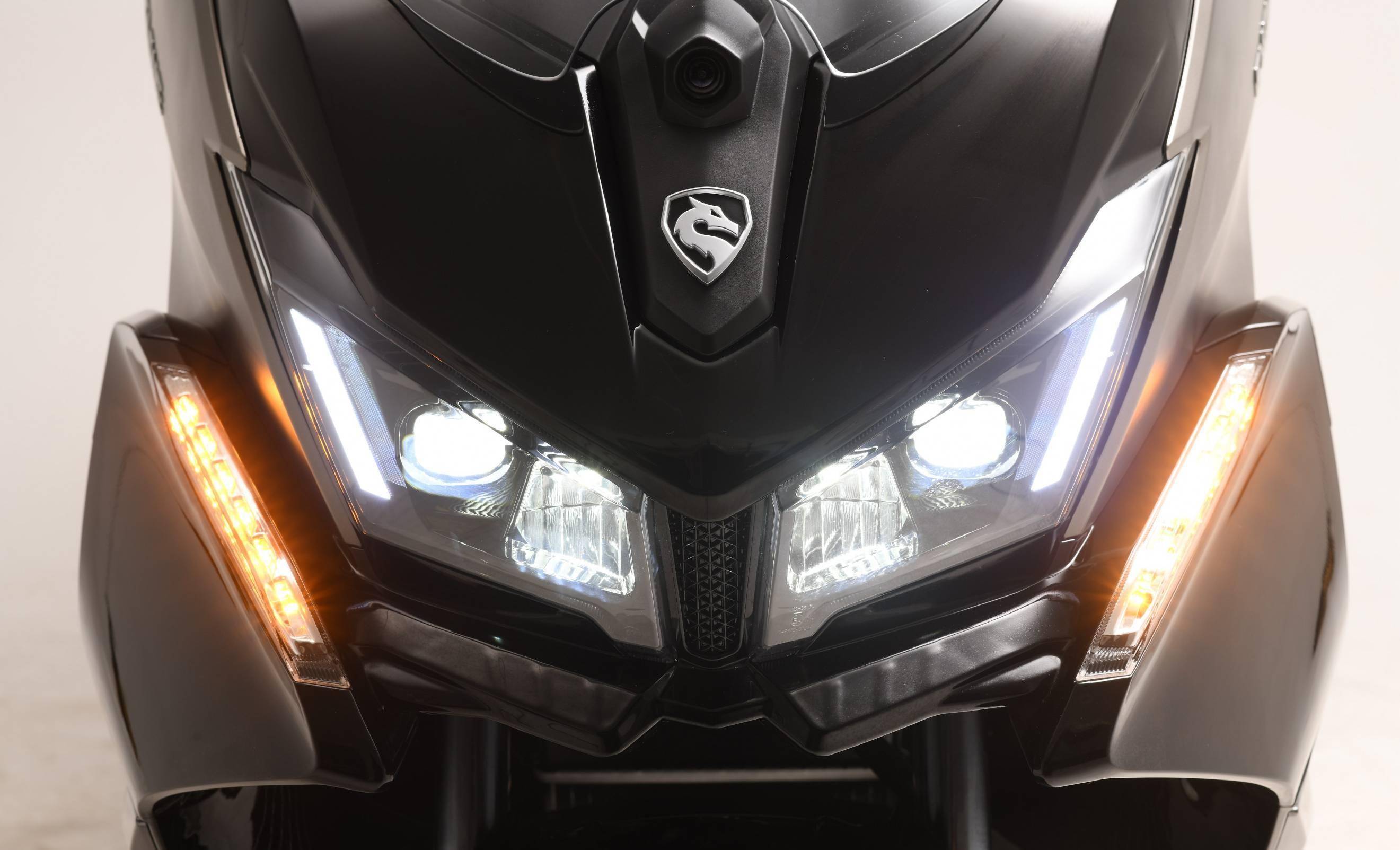 赛科龙rt3焕新升级,长续航中型巡航踏板!_搜狐汽车_搜狐网