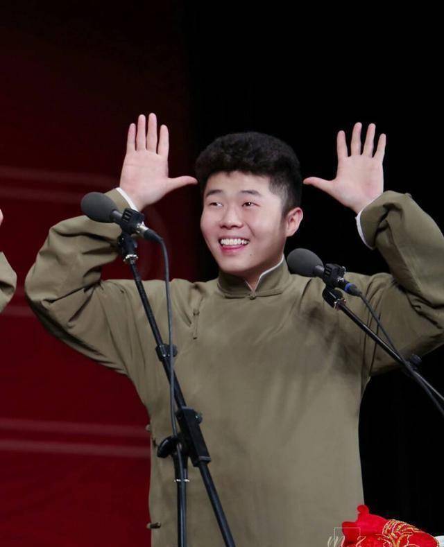 周九良——我也为你素手弹三弦_时候_相声_指甲