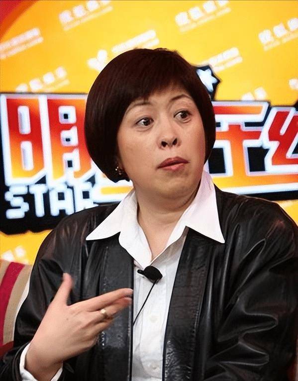 如果不是遇见李小婉,他的人生或许会是另一种可能.